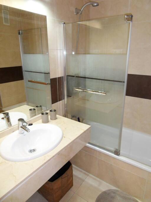 Modern 1 Bedroom Apartment, In La Cala De Mijas Εξωτερικό φωτογραφία